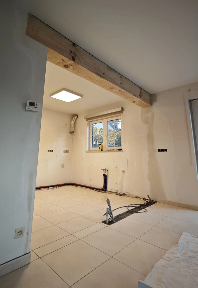 Verwijderen van muur en plaatsten balk